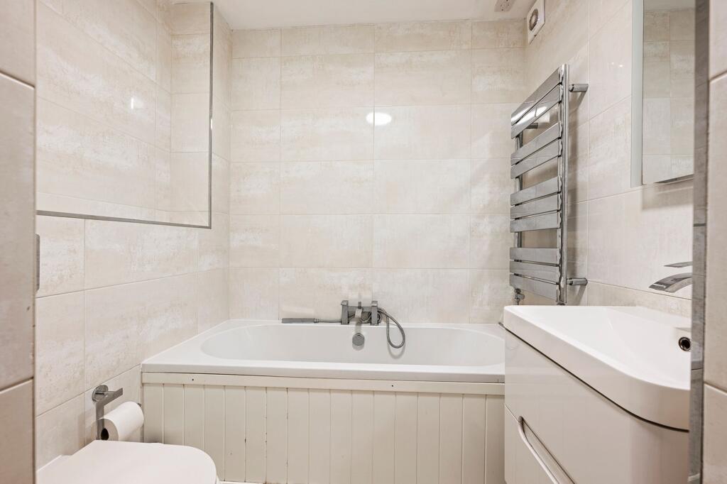 Roslin Road South, Oakwood, BH3 photo 4