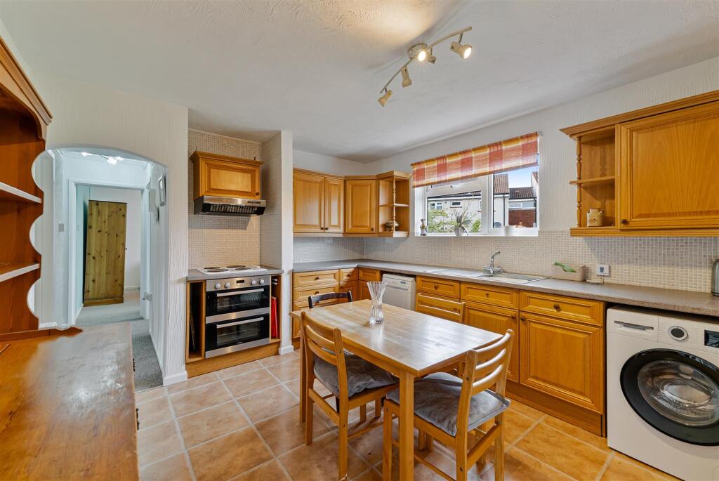 Apartment in Bristol - View 4