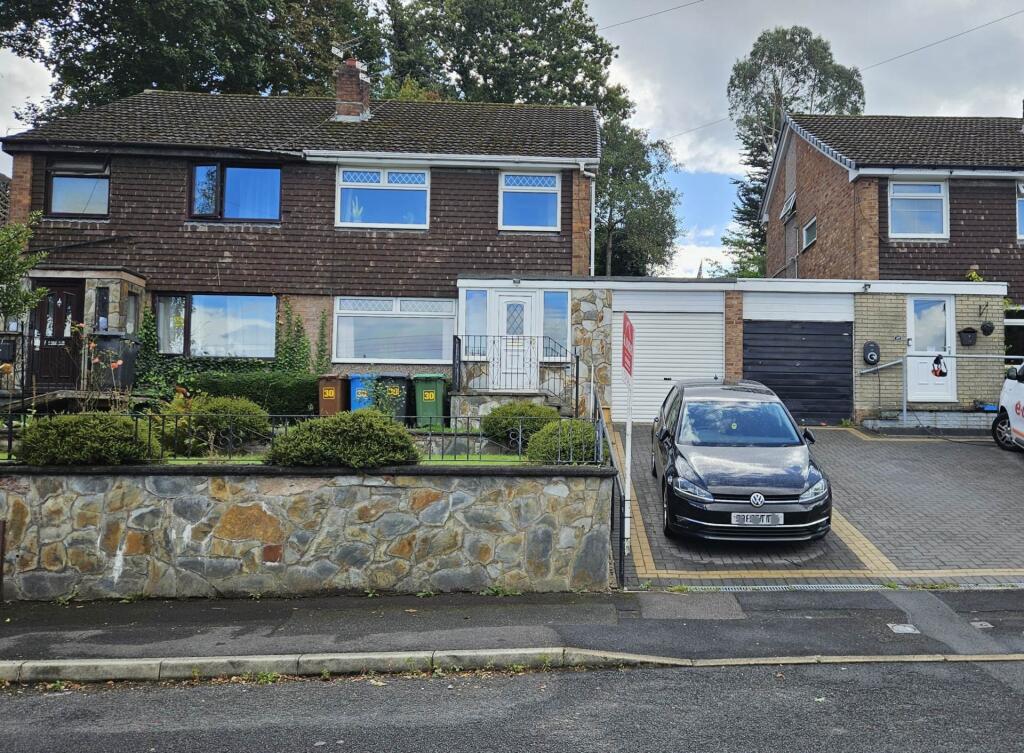 Main image of property: 30 Torwood Road, Chadderton, Oldham, OL9 0RA