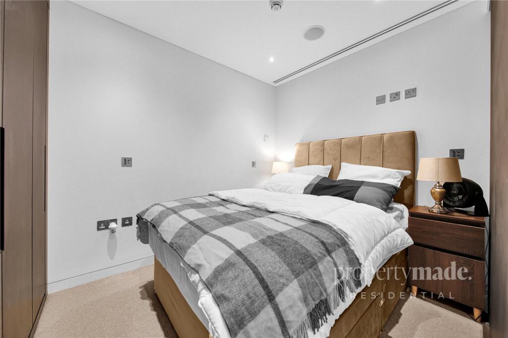 Apartment in London - More