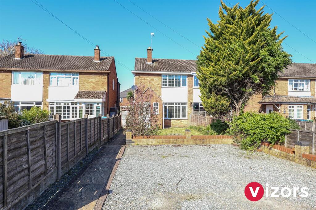 Main image of property: Warwick Close, Studley