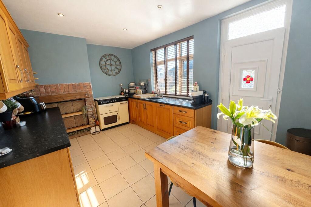 Delph Terrace, Bradford photo 4