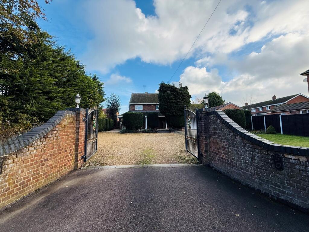 Main image of property: High Street, Flitwick, MK45