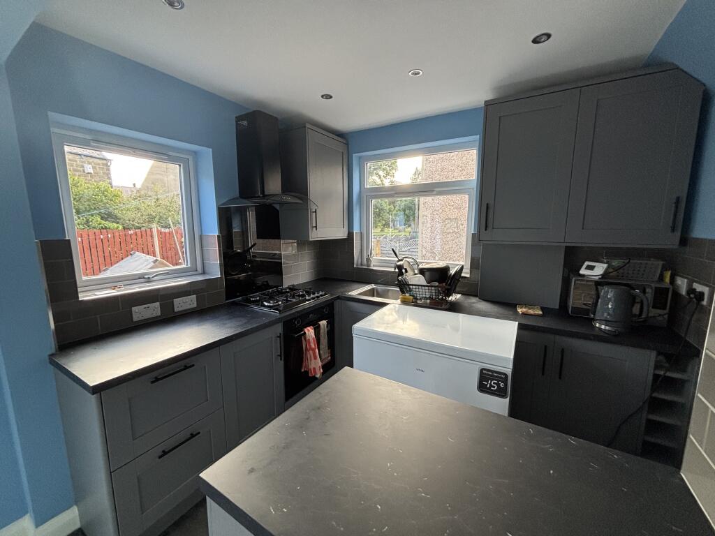 House in Keighley, Hainworth - View 5