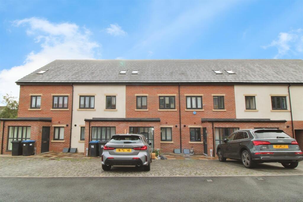 Main image of property: Willowbank Close, Hinckley