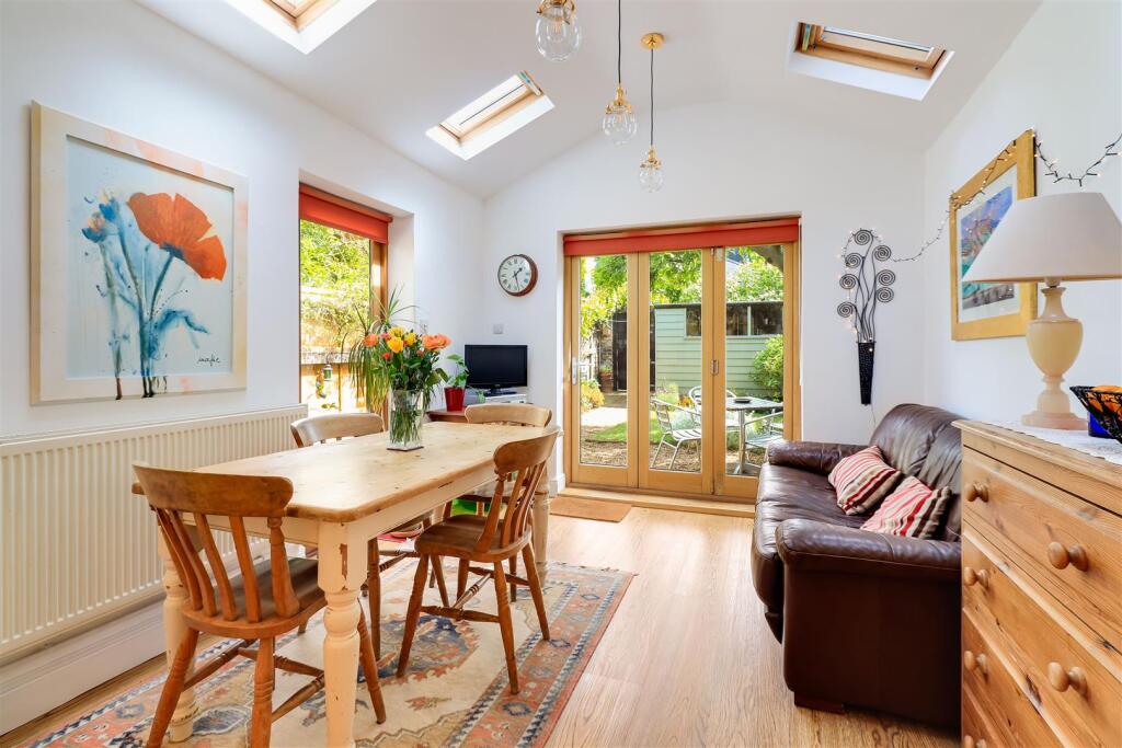 Mawson Road, Cambridge - View 6