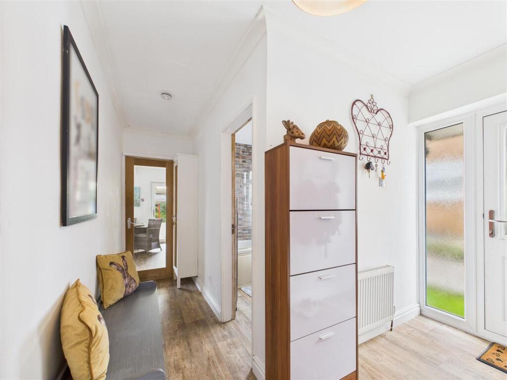 21 The Rise, Thornton-Le-Dale, Pickering, YO18 7TG photo 4