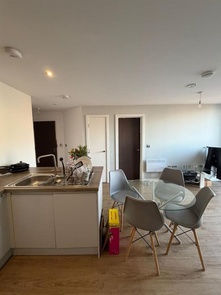 Apartment in Manchester - View 4