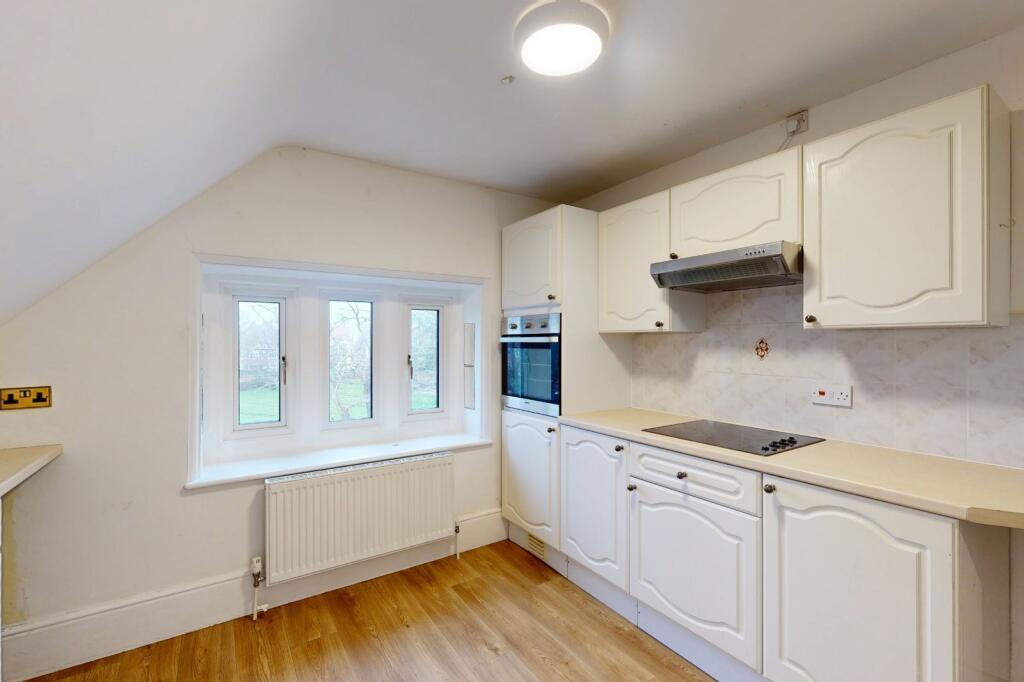 Grimston Avenue, Folkestone, CT20 photo 4