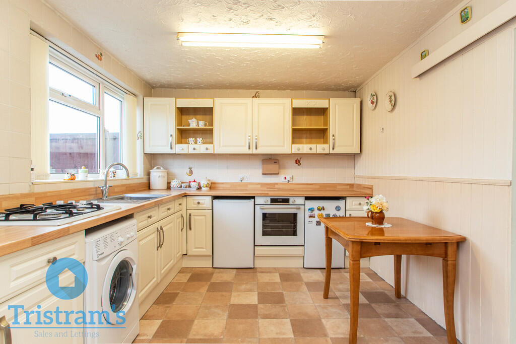 Farnborough Road, Clifton photo 3