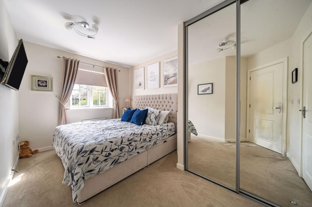 House in Tonbridge - View 3