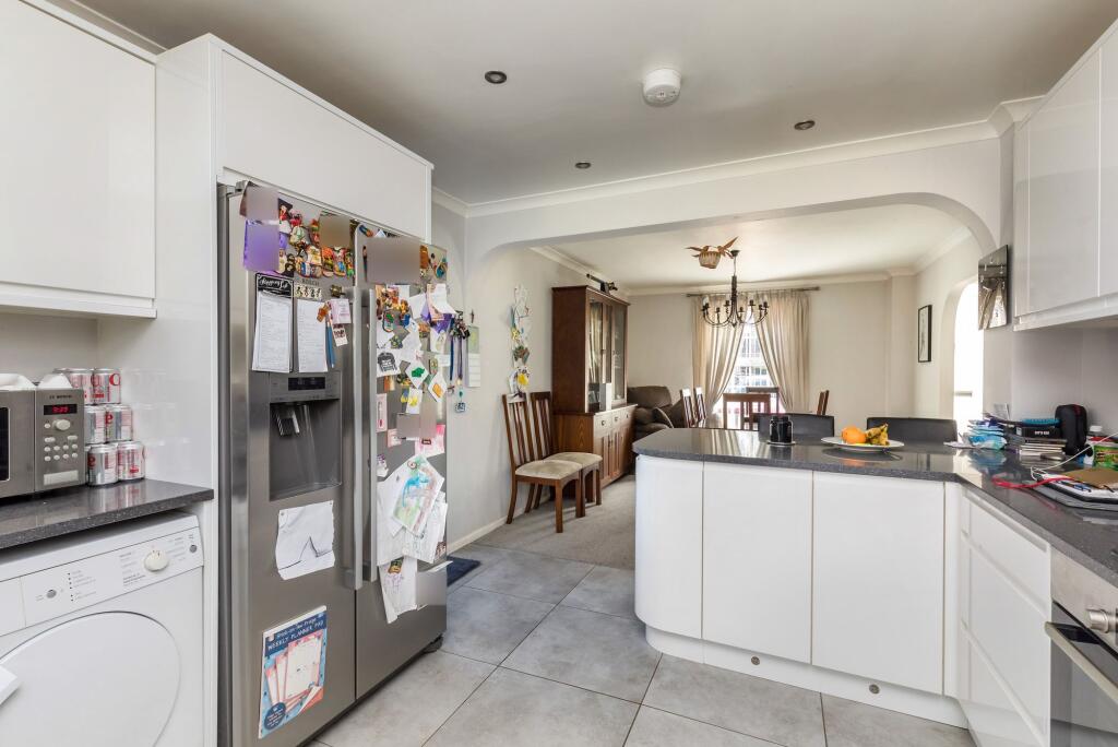 House in Redhill - View 2