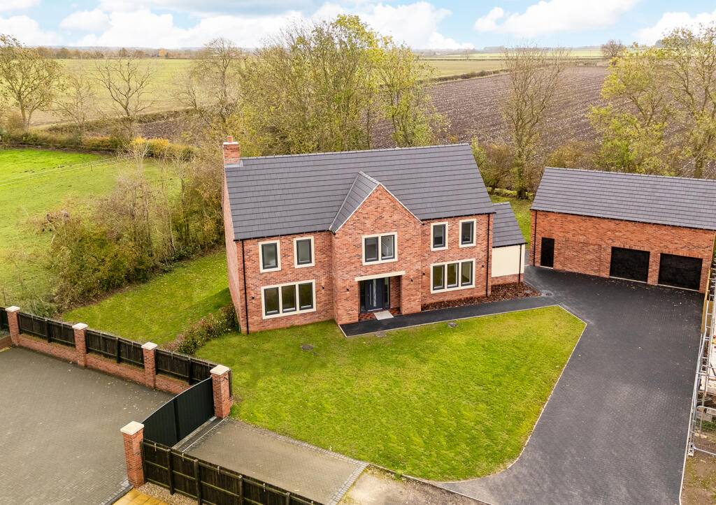 5-bed detached on The Heaton , Lancaster Approach, Gainsborough Road, Middle Rasen, Market Rasen, Lincolnshire, LN8 3JX, £750,000