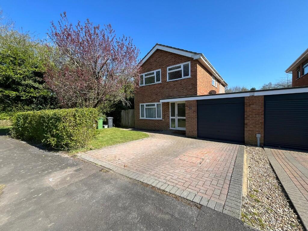 Main image of property: Veronica Close, Basingstoke, Hampshire, RG22