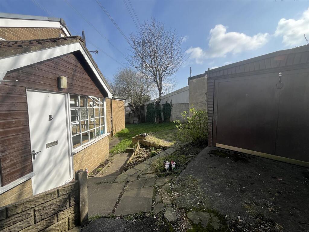 Additional image 11 of Markfield Drive, Low Moor, Bradford