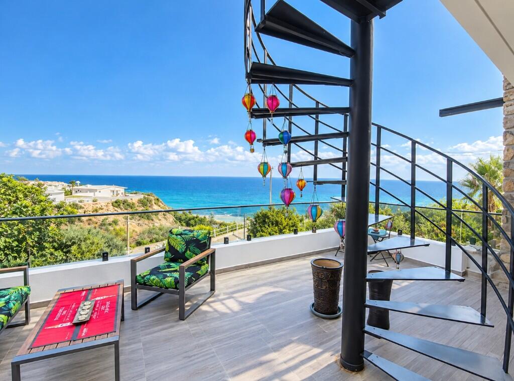 Main image of property: Bahçeli, Girne