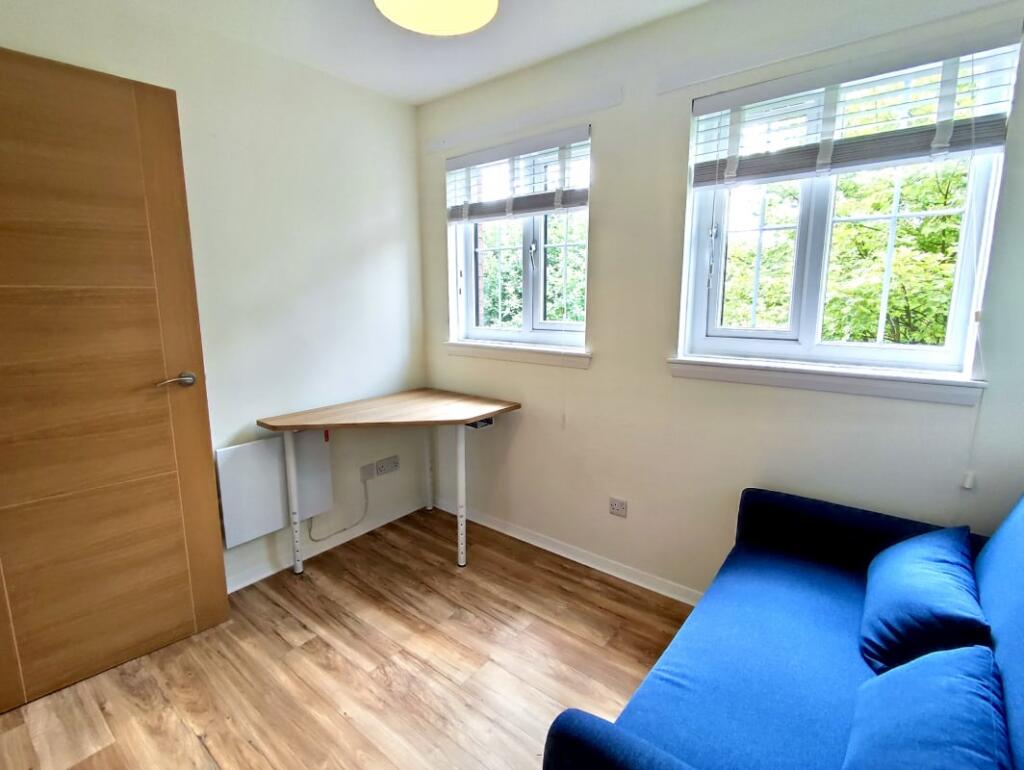 Dumbarton Road, Glasgow, G14 - View 6