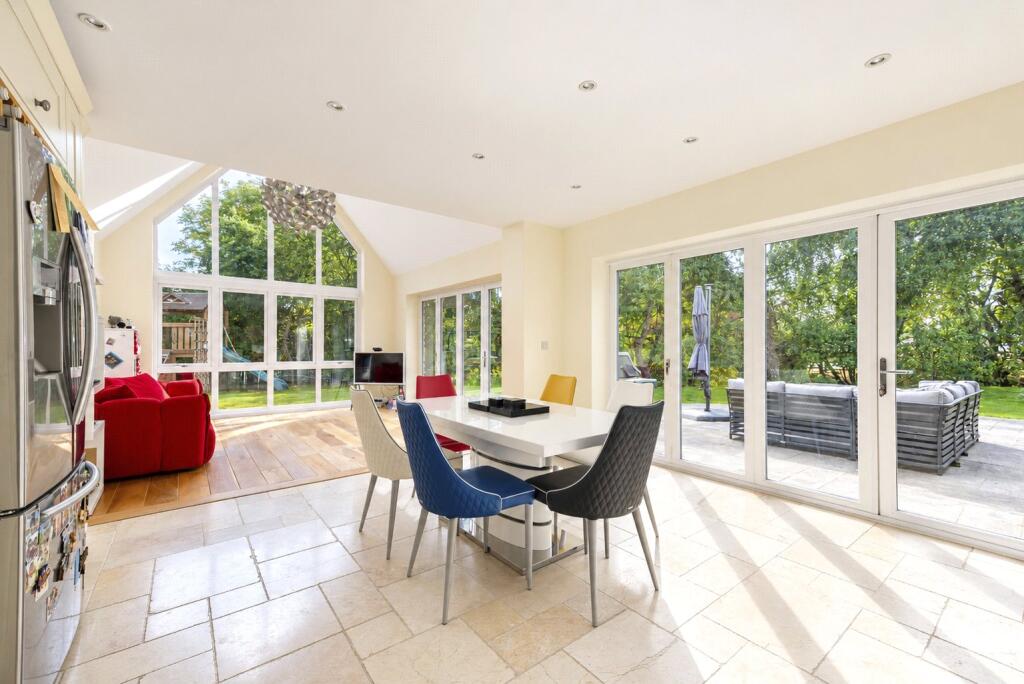 House in Northampton - View 3