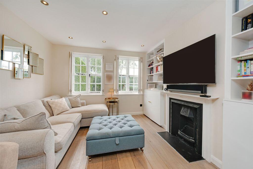 House in London - View 2