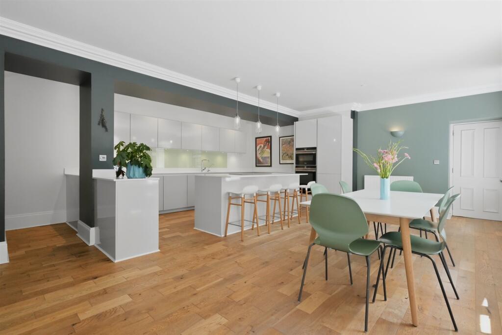 92 Victoria Crescent Road, Dowanhill, G12 9JL photo 4