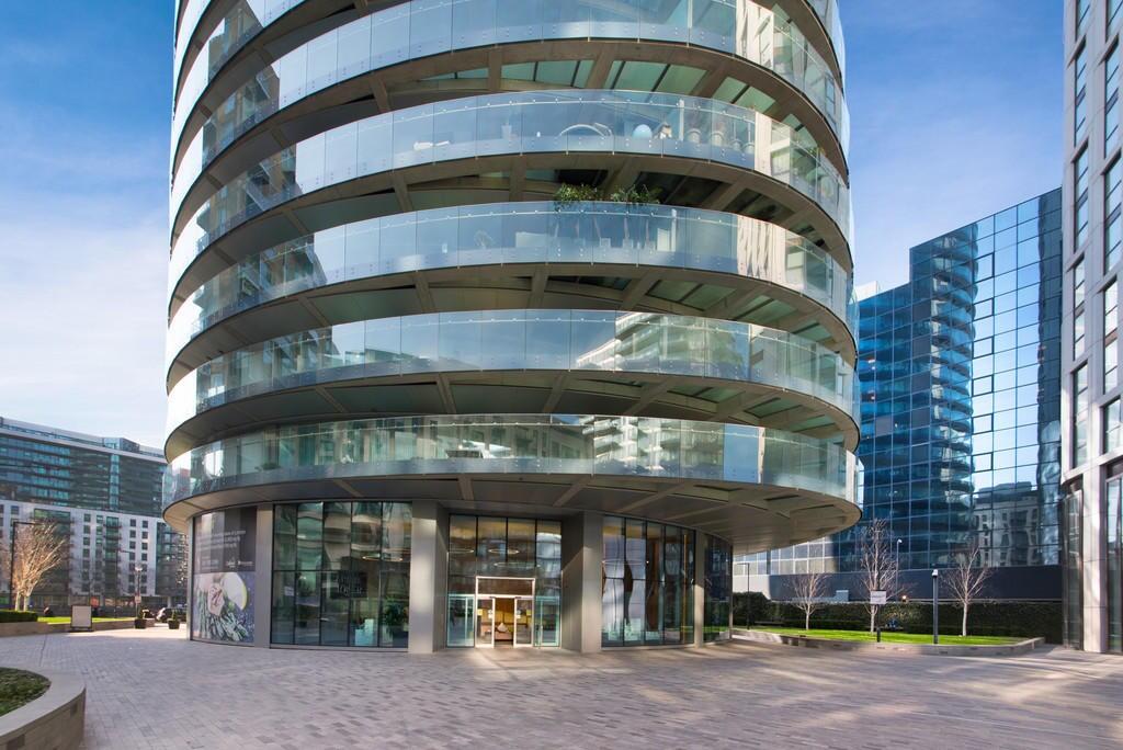Apartment in London, St John's Estate, Isle of Dogs - View 2