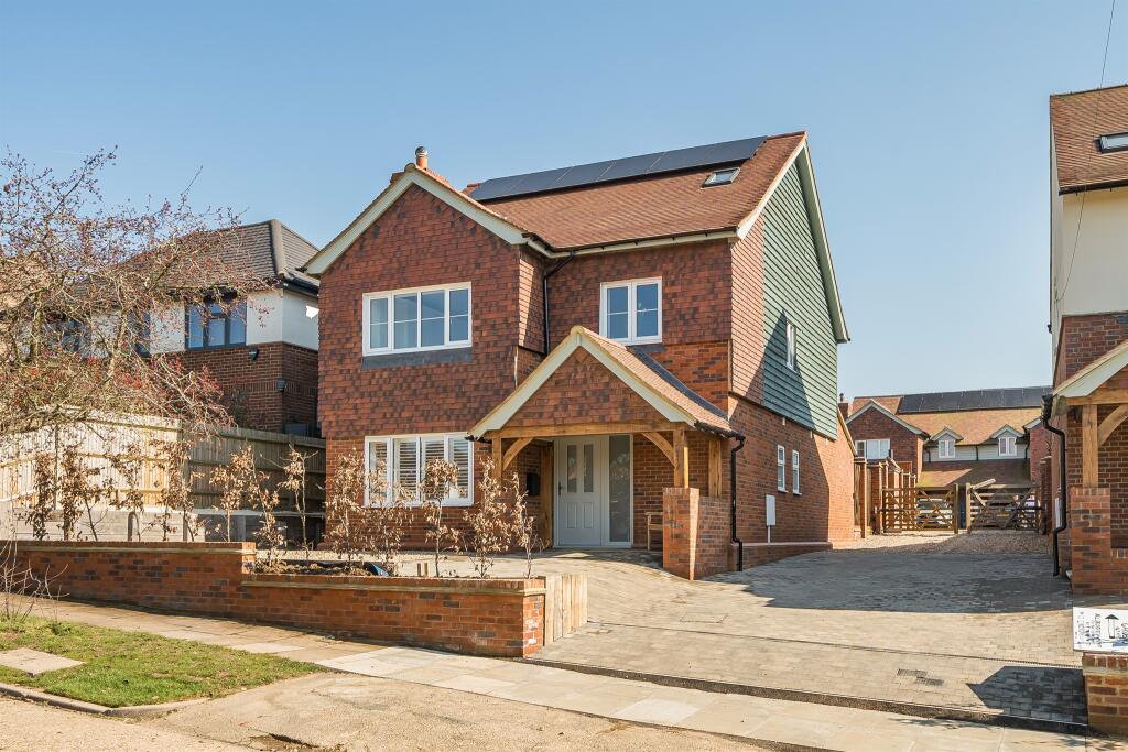 Main image of property: Crossfields, St. Albans