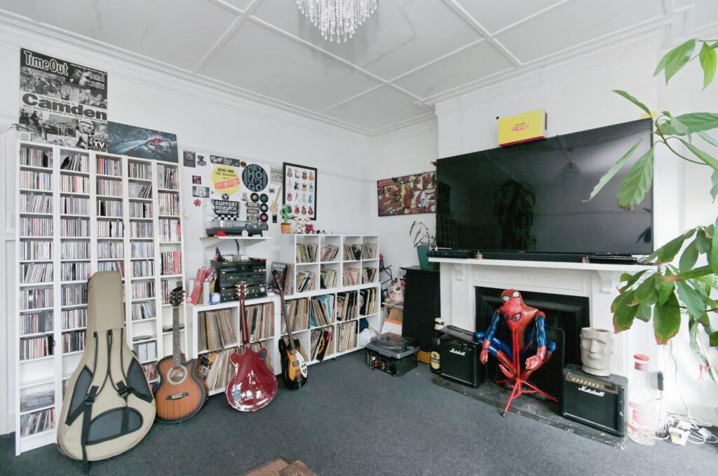 Apartment in Bexhill-on-Sea, Central - More