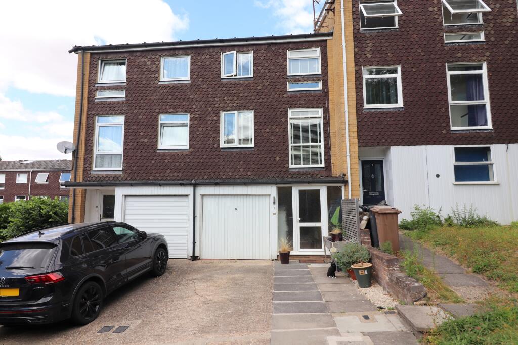 Main image of property: Trowbridge Gardens, Luton, Bedfordshire, LU2 7JY