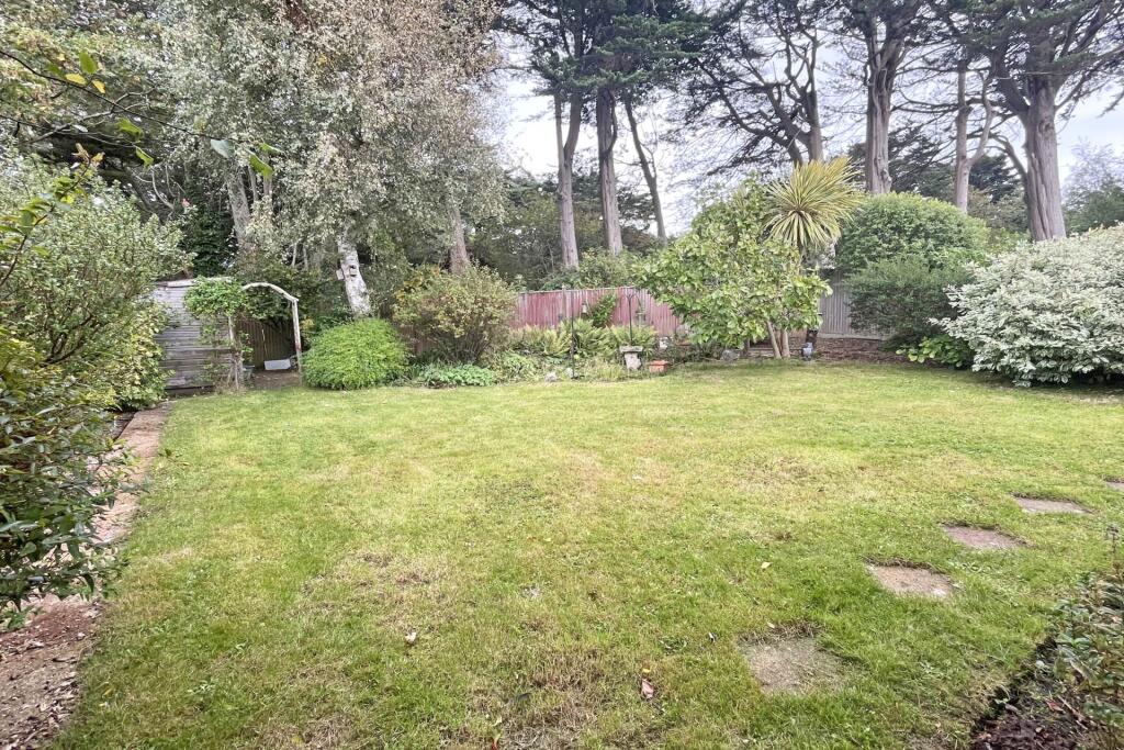 Winchester Way, Eastbourne, BN22 0JU photo 4
