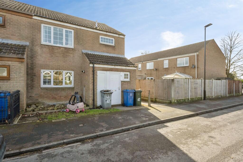 Main image of property: Broadwater Drive, Dunscroft, Doncaster