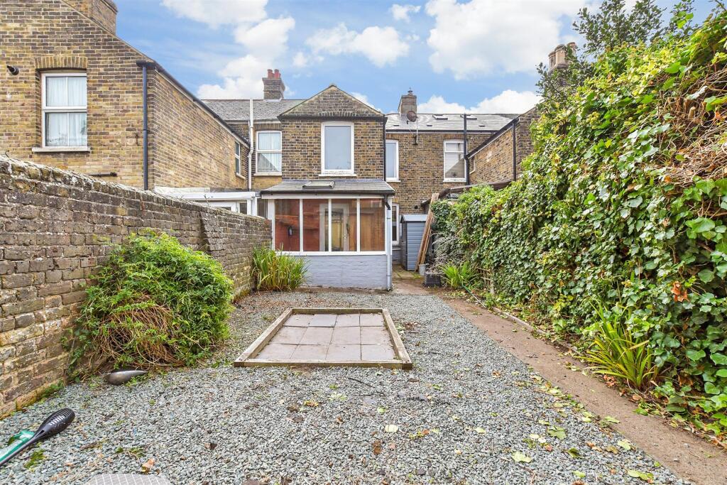 House in Canterbury - View 2