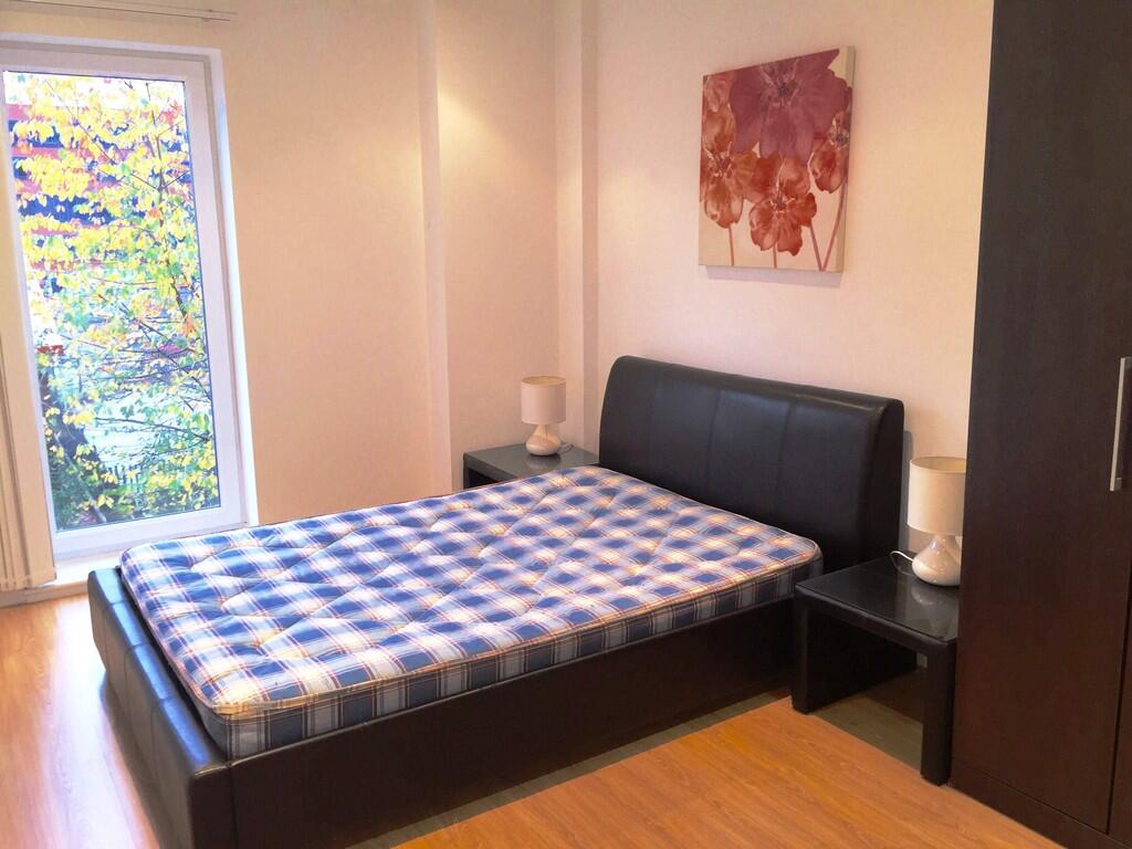 Apartment in Manchester - More