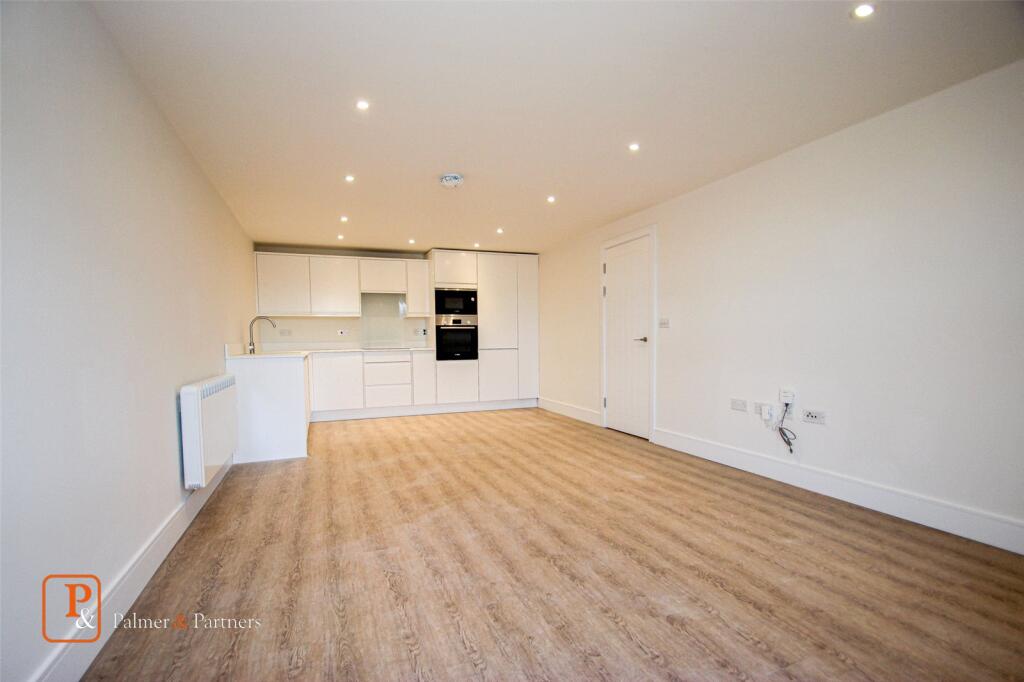 Apartment in Colchester, Hythe - View 2