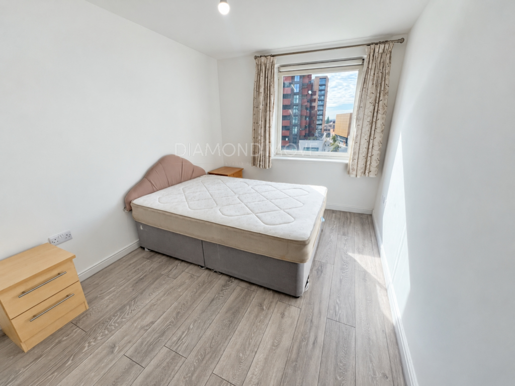 Apartment in London, Osterley - View 5