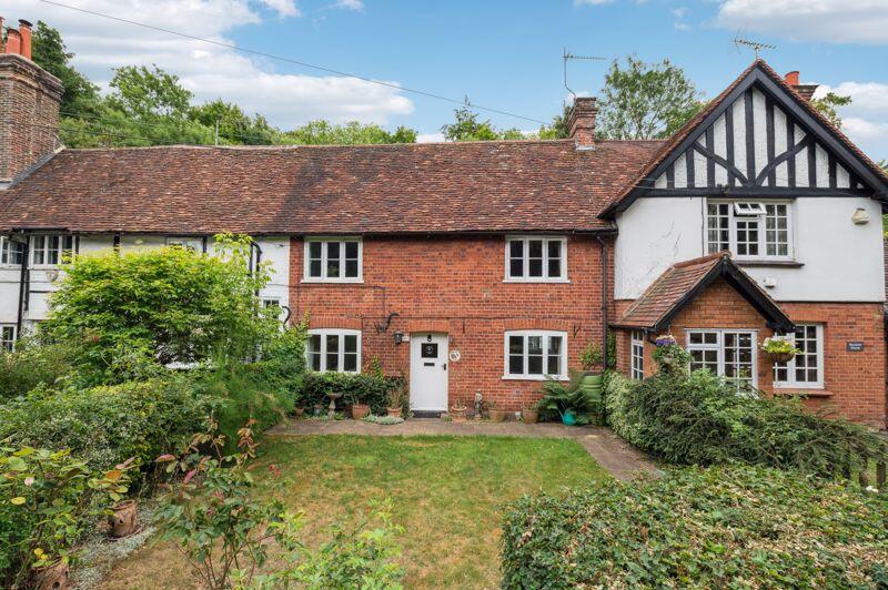 Main image of property: Under The Wood, Bisham