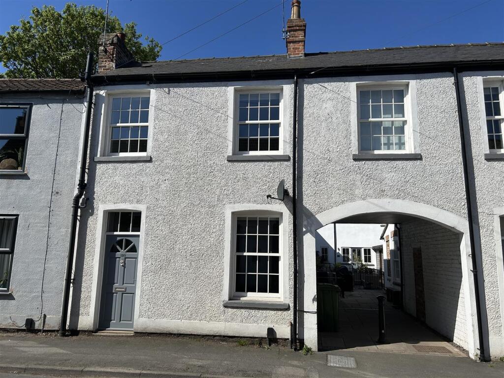 Main image of property: Hailgate, Howden, Goole