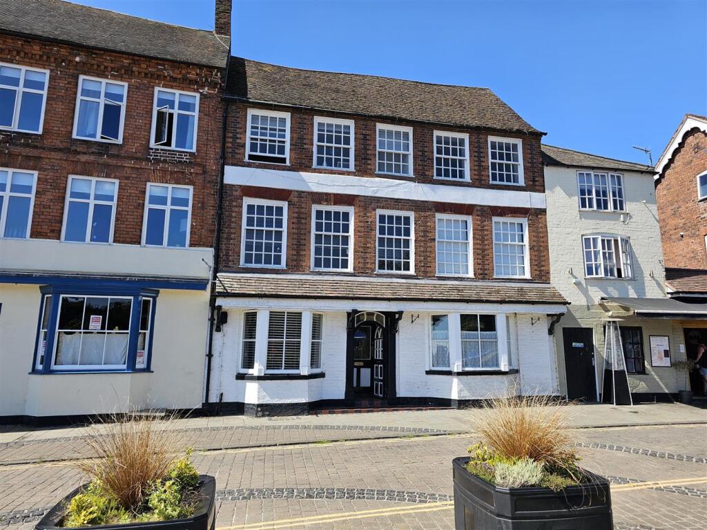 1-bed flat on Severn Side South, Bewdley, £130,000