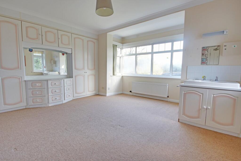 House in New Forest, Burley - More