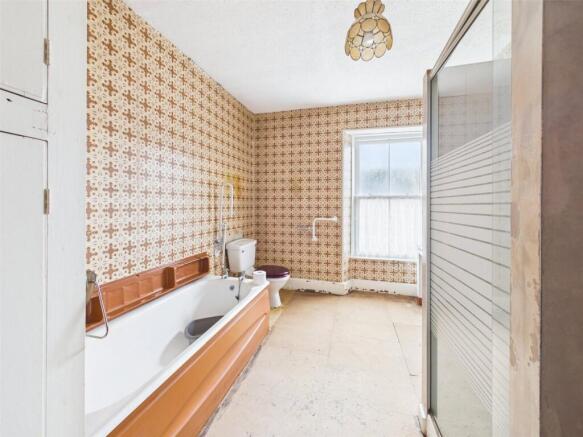 Flat Bathroom