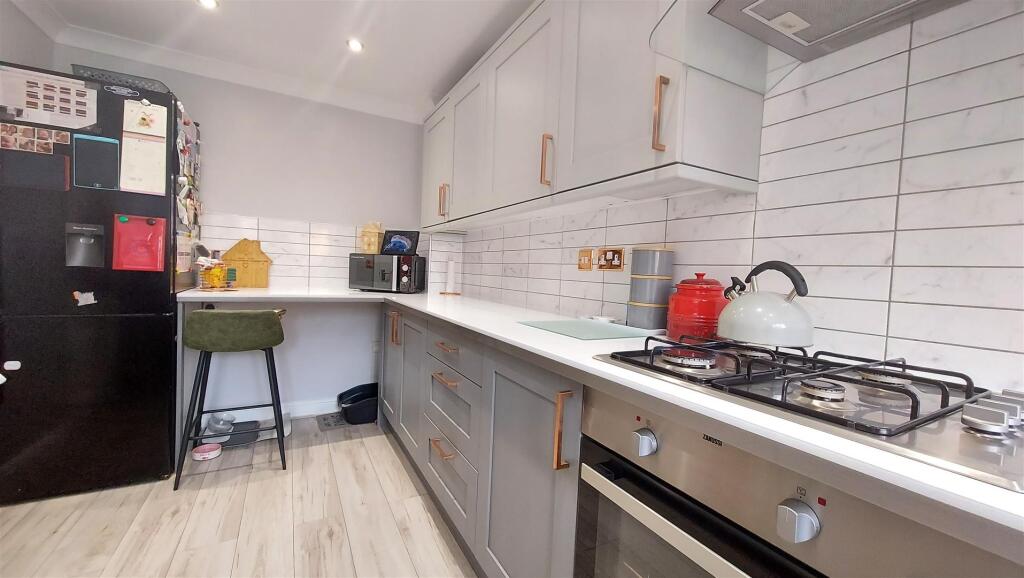 House in South Kesteven, Bourne - More