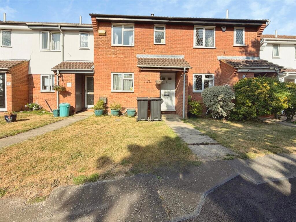 Main image of property: Tanglewood Close, Uxbridge