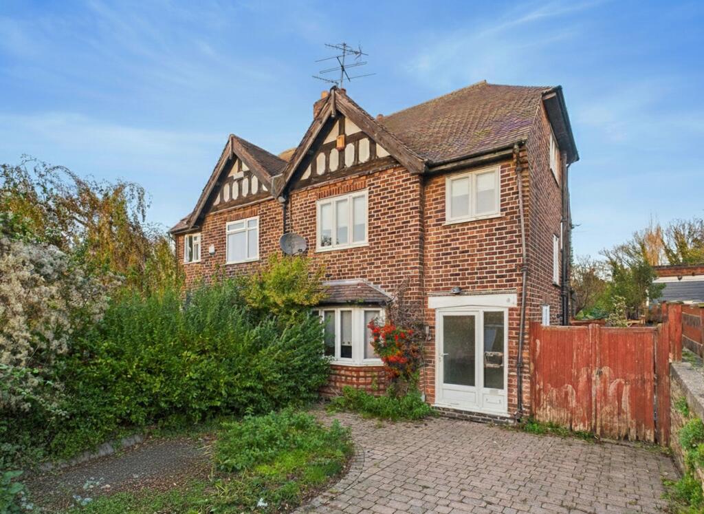 Main image of property: Mapperley Rise, Nottingham