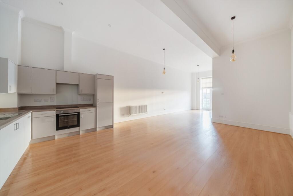 Apartment in London - View 2