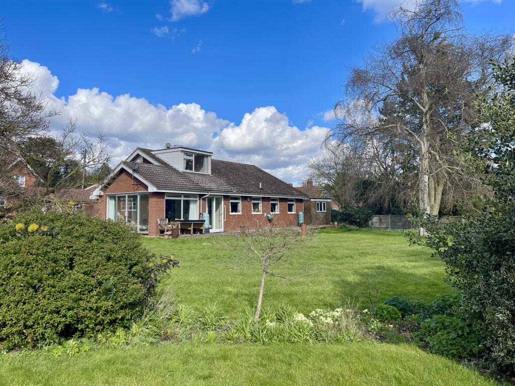2-bed detached on Westleton, Saxmundham, £540,000