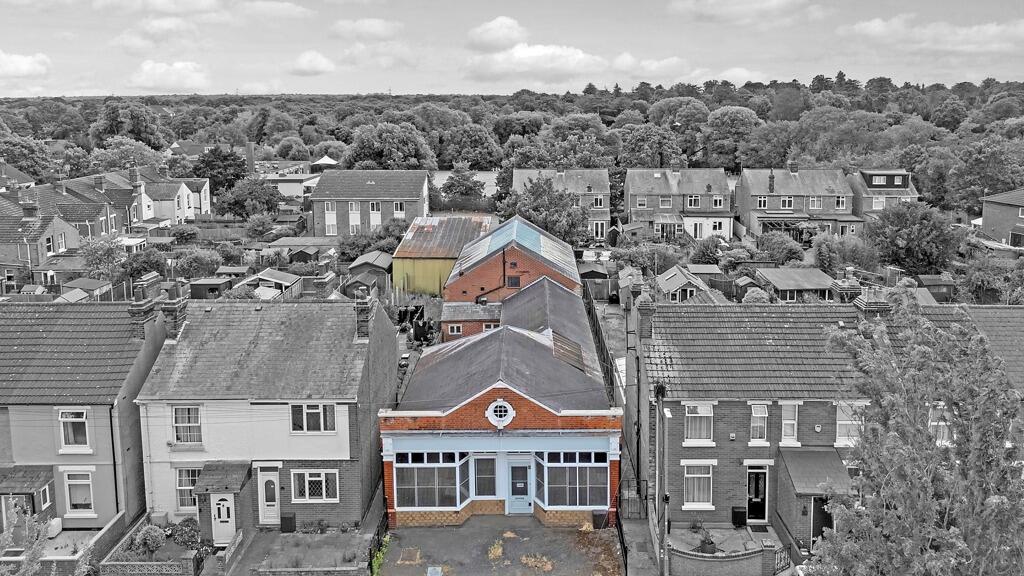 Main image of property: 39 Claudius Road, Colchester, Essex, CO2