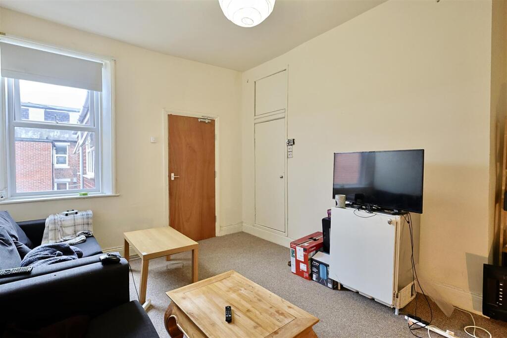 Main image of property: Warwick Street, Heaton, Newcastle Upon Tyne, Ne6