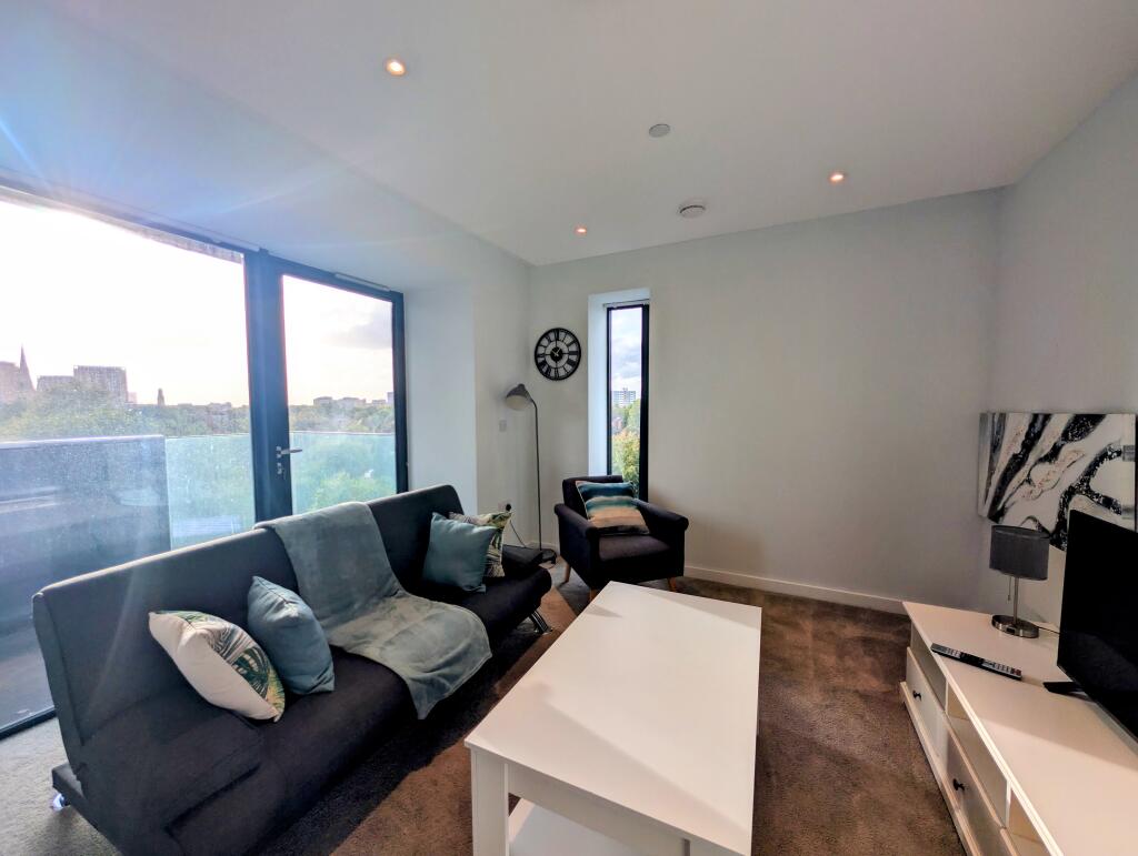 Apartment in Manchester - View 5