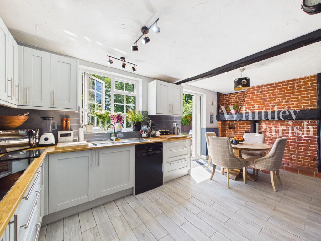 House in Ipswich - View 3