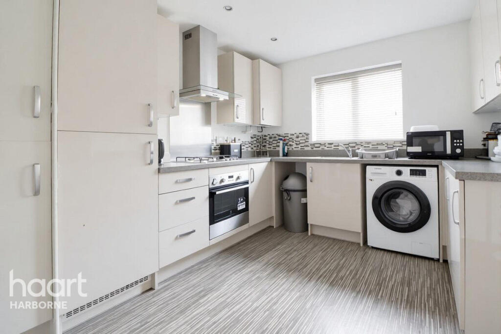 House in Sandwell, West Midlands - View 3