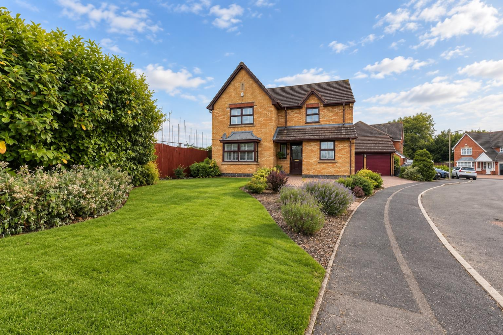 Main image of property: Alice Gardens, Whetstone, Leicester